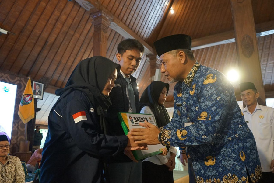 Siswa Penerima Beasiswa Baznas Diharapkan Handal Akademik Dilandasi Ilmu Alqur'an